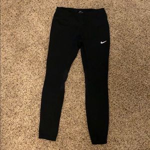Nike Dri-fit leggings! Black and size medium!